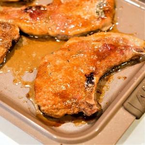 Best Baked Pork Chops with a Dry Rub!_image