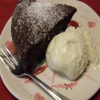 Bittersweet Flourless Chocolate Cake image