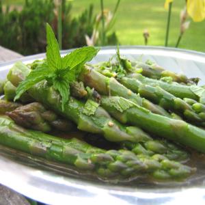 Asparagus With Lemon and Mint image