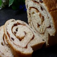 Amish Cinnamon Swirl Raisin Bread_image