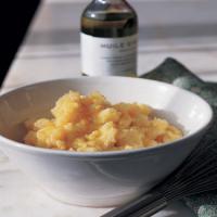 Simple Garlic Mashed Potatoes image