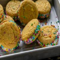 Confetti Whoopie Pies_image