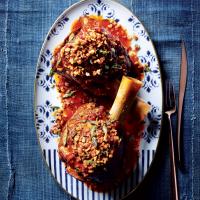 Braised Veal Shanks with Bacon-Parmesan Crumbs_image