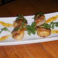 Grand Marnier® Scallops Appetizer with Fois Gras_image