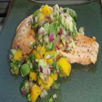 Grilled Salmon and Mango Salsa_image