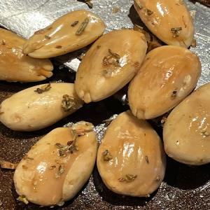 Roasted Almonds with Garlic and Rosemary_image