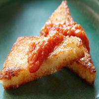 Fried Polenta with Tomato Sauce_image