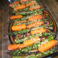 Roasted Carrots & Asparagus With Sesame & Ginger_image