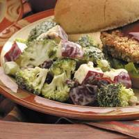 Waldorf Salad with Broccoli_image