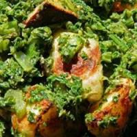 Aloo Palak (Stir-Fried Indian Potatoes and Spinach)_image