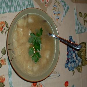 Potato and Roasted Garlic Soup_image