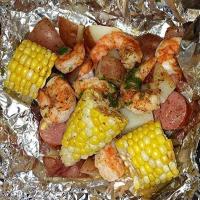 Cajun Shrimp & Sausage Hobo Pouches_image