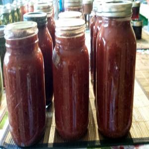 The BEST Homemade Canned Tomato Sauce Recipe - (4.6/5)_image