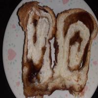 Easy Cinnamon Swirled Bread_image
