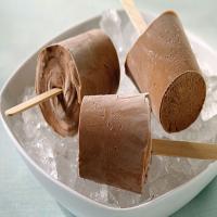 Creamy Chocolate JELL-O Pudding Pops_image