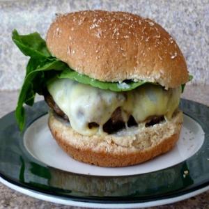 Beefy Onion Gouda Burger_image
