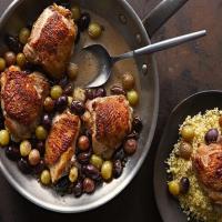 Pan Roasted Chicken Thighs with Grapes and Olives_image