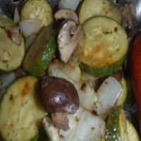 Grilled Zucchini and Mushrooms_image