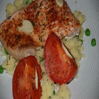 Garlicky Broiled Salmon and Tomatoes image