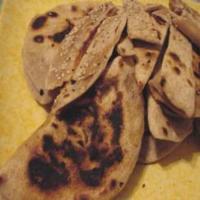 Aloo Paratha (Indian Potato-Stuffed Flatbreads)_image