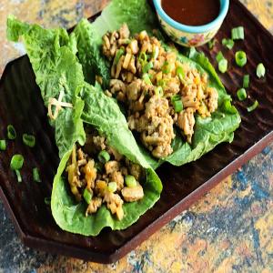 Low Carb Low Fat Asian Lettuce Wraps With Dipping Sauce_image