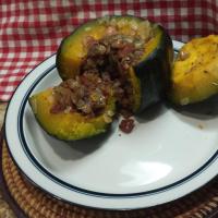 Squash Stuffed With Dates and Onion image