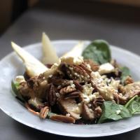 Tenderloin, Cranberry and Pear Salad with Honey Mustard Dressing_image