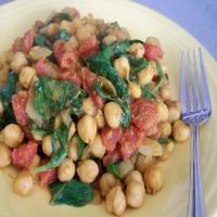 Spinach and Chickpea Curry image