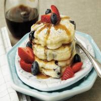 Easy Berry Pancakes_image