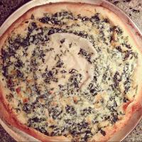 Creamy Spinach Pizza Recipe - (4.5/5) image