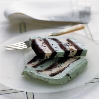 Mint Chocolate-Chip Cake image
