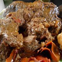 Slow cooked beef and dried chiles_image
