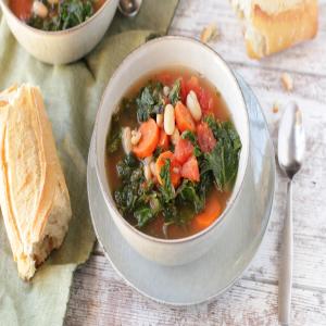 Healthy Bean Soup With Kale_image