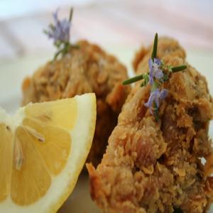 Rosemary-Scented, Extra-Crispy Fried Chicken image