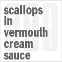 Scallops in Vermouth-Cream Sauce_image