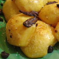 Greek Style Potatoes With Kalamata Olives_image