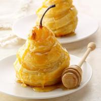 Air-Fryer Honeyed Pears in Puff Pastry_image