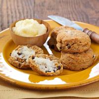 Gingerbread Scones with Lemon Butter_image