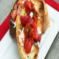 Grilled Strawberry-Tomato Bruschetta_image