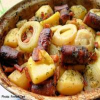 Dublin Coddle Irish Sausage, Bacon, Onion & Potato Hotpot Recipe - (4.1/5) image