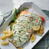 Herb-and-Yogurt Baked Whole Salmon Fillet_image