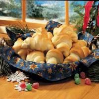 Buttery Crescents_image