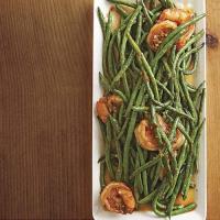 Spicy Shrimp with Ginger-Garlic Long Beans_image