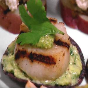 Grilled Sea Scallops on Tortilla Chips with Avocado Puree and Jalapeno Pesto 2 image