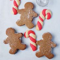 Gingerbread Cookie Sandwiches_image