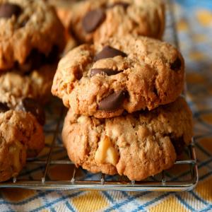Oatmeal Chocolate Chip Cookies (From Eating Well) image