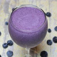 Almond Butter and Blueberry Smoothie_image