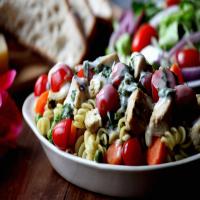 Grilled Chicken, Veggie and Pasta Salad_image