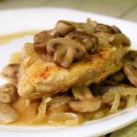 Paprika Chicken with Mushrooms image