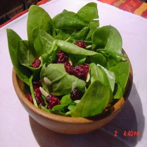 BONNIE'S SPINACH SALAD WITH CRANBERRIES & ALMONDS_image